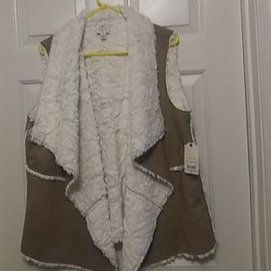 Women's Faux Sherling Vest